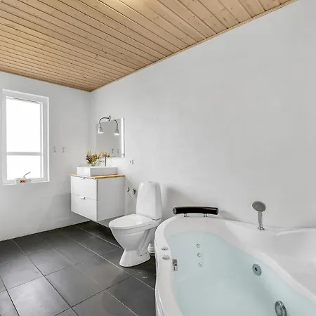 Casa vacanze Four-bedroom In Skjern